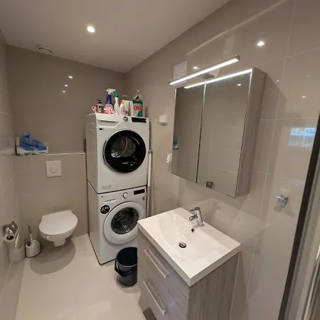 Spacious And Modern 4-room Apartment, Апартаменти Берген