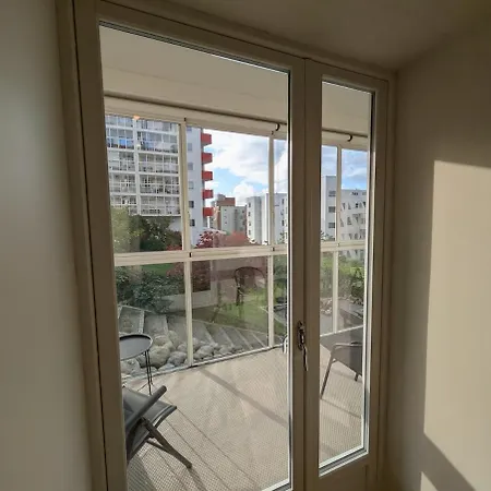 Spacious And Modern 4-room Apartment, Apartment